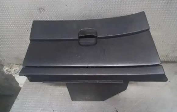 Nissan Qashqai Glove box 68520JD900