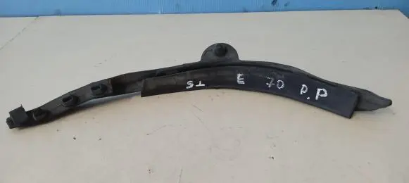 BMW X5 E70 Engine compartment rubber 7185552