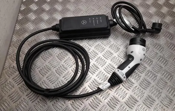 Mercedes-Benz CLA C118 X118 Electric car charging cable A0005837603