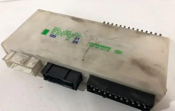 BMW 5 E39 Comfort/convenience module 61356922152 6922152