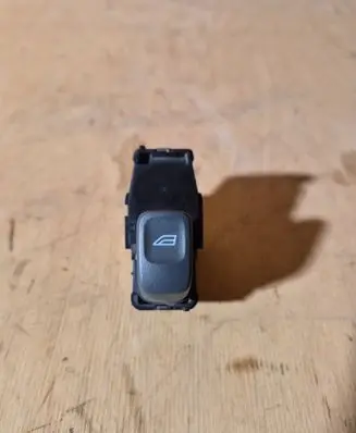 Volvo V70 Electric window control switch 19206