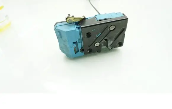 Volvo S80 Front door lock MMAUTKO16815