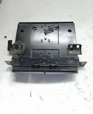 Cup holder front