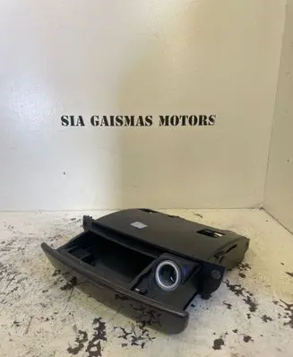 Mercedes-Benz S W220 Car ashtray A2206800252