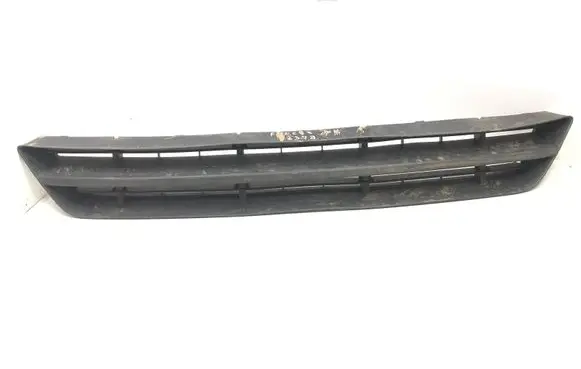 Ford Focus Front bumper lower grill 2M51A018A58 0097A k2379