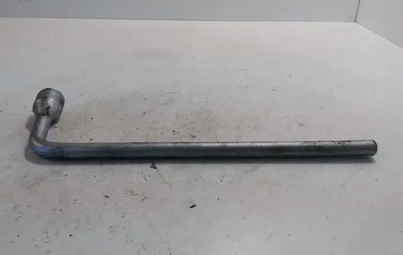 Mercedes-Benz C W203 Wheel nut wrench 1205810246