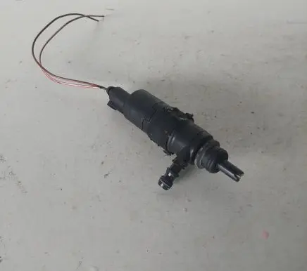 Audi A4 Allroad Headlight washer pump 3B7955681