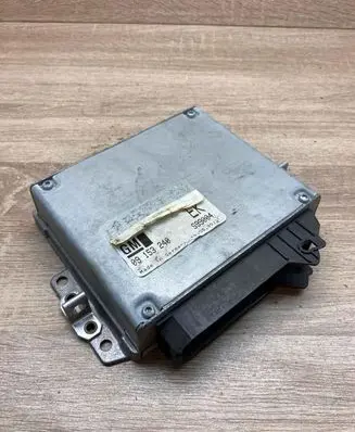 Opel Vectra B Engine control unit/module ECU 09153240 S99004