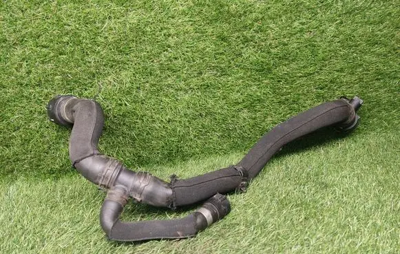 Audi A4 S4 B8 8K Engine coolant pipe/hose 8K0122293F