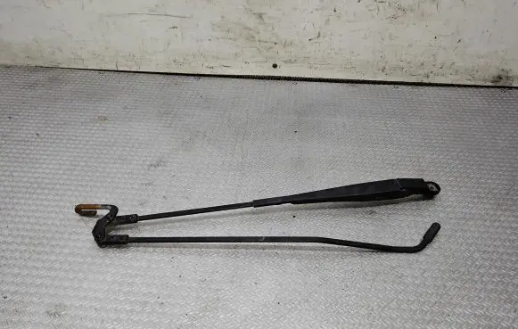Citroen C1 Front wiper blade arm