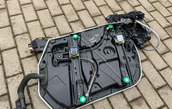 Mercedes-Benz C W205 Front window lifting mechanism without motor A2057200179 A2055407340 A2057226300