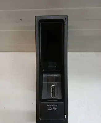 Volkswagen Golf VI USB socket connector 5N0035341E