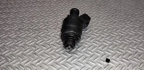 Opel Vectra C Fuel injector 90536149