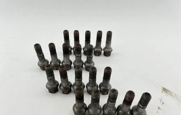 Skoda Octavia Mk1 (1U) Nuts/bolts 