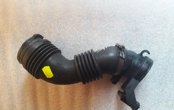 Renault Megane II Intercooler hose/pipe 8200412983
