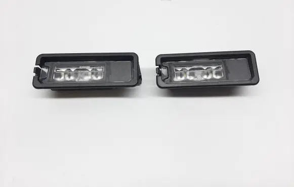 Volkswagen Golf VIII Number plate light 1K8943021D