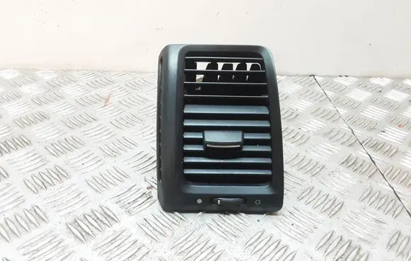 Honda Accord Dashboard side air vent grill/cover trim E6165131500