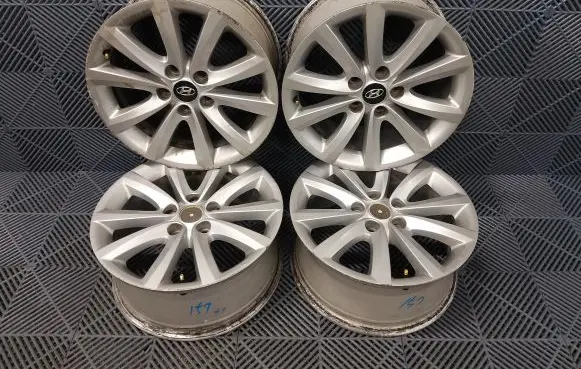 Hyundai i40 R17 alloy rim 529103Z200 REG001827
