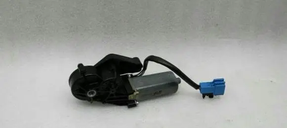 Mercedes-Benz CLS C219 Seat adjustment motor A0068205942