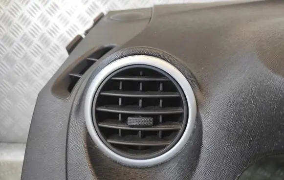 Dashboard side air vent grill/cover trim