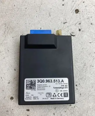 Volkswagen Golf VIII Auxiliary heating control unit/module 3Q0963513A