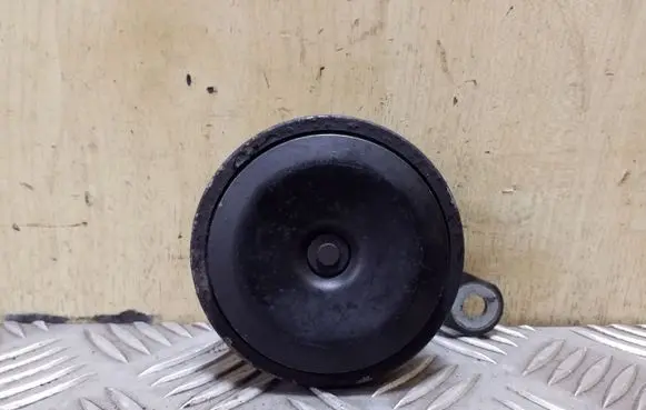 Toyota Avensis T250 Horn signal A28657625