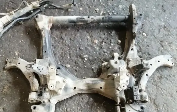 Honda CR-V Front subframe