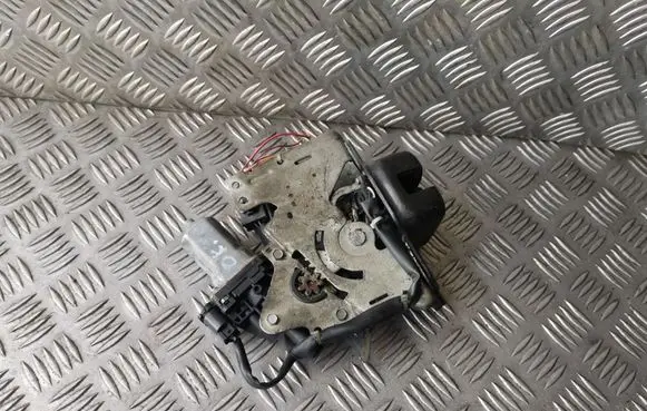 Chrysler Pacifica Tailgate/trunk/boot lock/catch/latch I120032