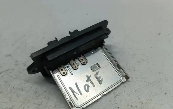 Nissan Note (E11) Heater blower motor/fan resistor