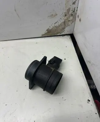 Volkswagen PASSAT B6 Mass air flow meter 0281002531 038906461B 038906351B