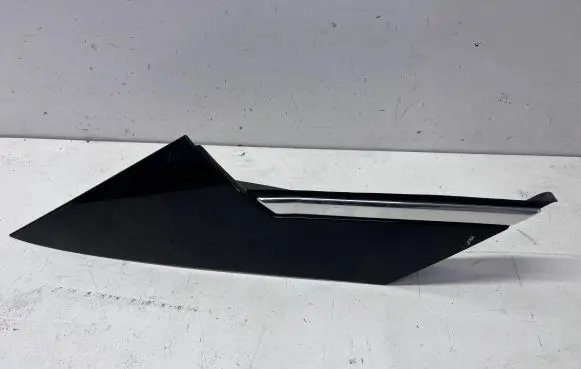 Opel Astra K Fender end trim 332155568 39055815
