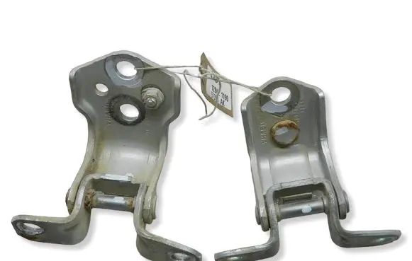Ford Ranger Rear door upper hinge 2303986 AB392626801AE