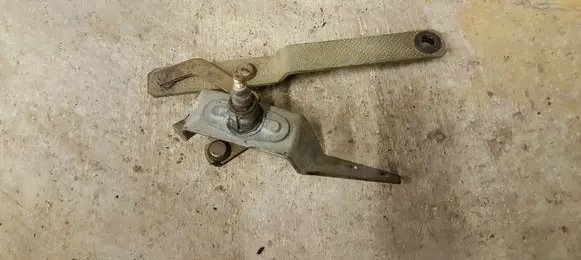 Volkswagen Golf I Front wiper linkage 171955705A