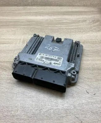 Opel Insignia A Engine control unit/module ECU 55577619 0281017453