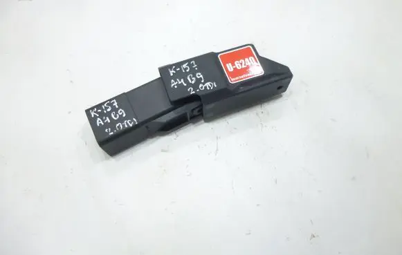 Audi A4 S4 B9 Glow plug pre-heat relay 038907281D 8W0907599