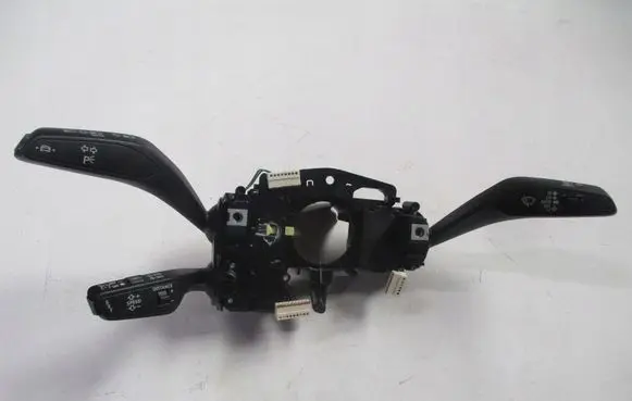 Audi e-tron Central console control unit 82A953521ME