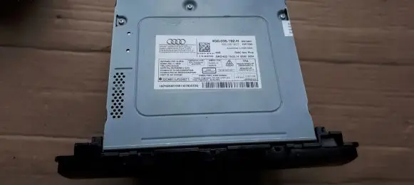 Navigation unit CD/DVD player