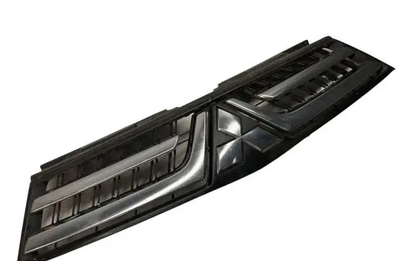 Mitsubishi Outlander Front bumper upper radiator grill 7450A870