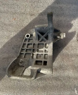 Audi A7 S7 4G Generator/alternator bracket 059903143AJ 18638