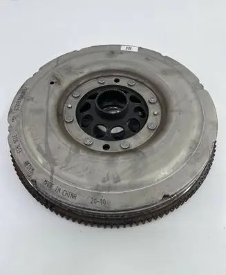 Volvo XC40 Dual mass flywheel 31367653