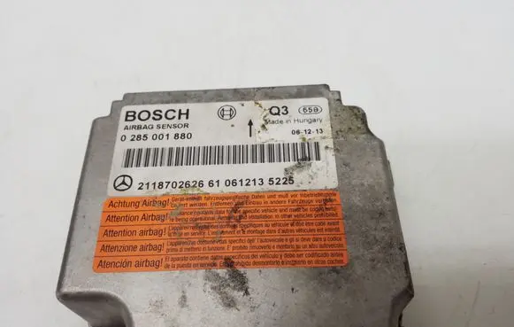 Mercedes-Benz E W211 Airbag control unit/module 2118702626 0285001880