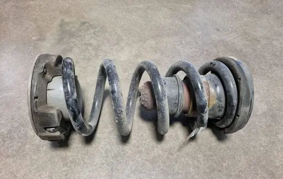 Chrysler Pacifica Rear coil spring P68231026AA 68218023AB 68231026AA