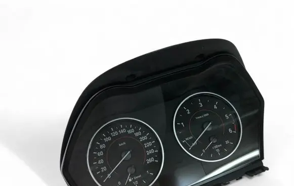 BMW 1 F20 F21 Speedometer (instrument cluster) 6843068