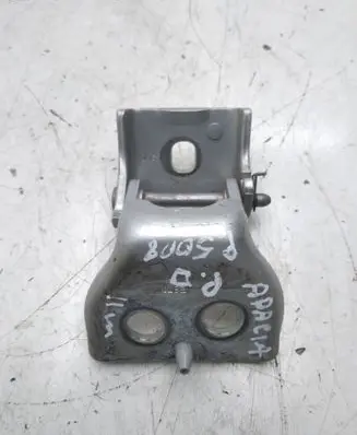 Peugeot 5008 Front door lower hinge 