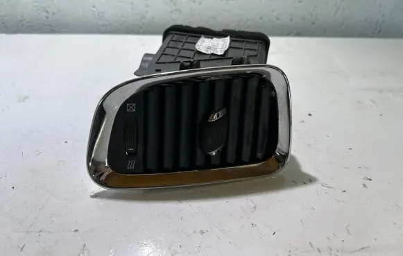 Dodge Durango Dash center air vent grill X90016900XX 0279034