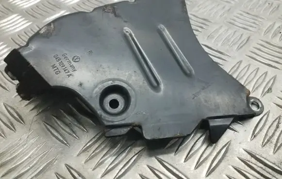Audi A3 S3 A3 Sportback 8P Timing belt guard (cover) 045109147A
