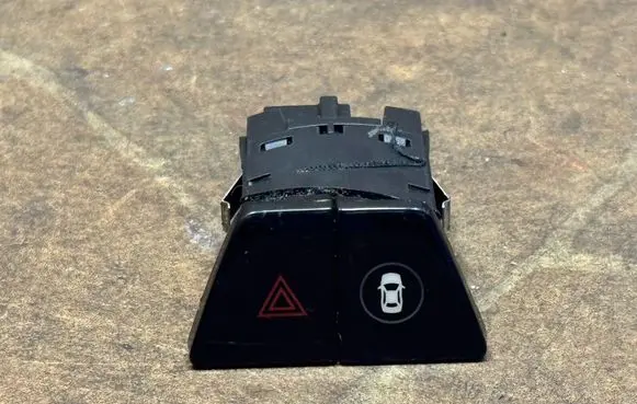 BMW 5 G30 G31 G38 Hazard light switch 6993047