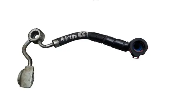 Toyota Avensis T270 Fuel injector supply line/pipe 2390126040