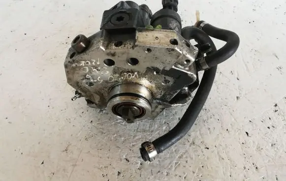 Fuel injection high pressure pump