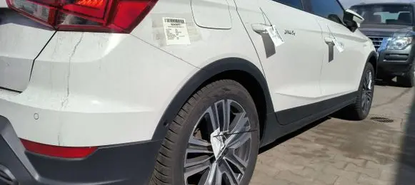 Seat Arona Rear quarter panel LB9A